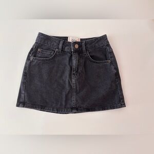 Urban Outfitters BDG Charcoal /Black Denim Mini Skirt, size XXS